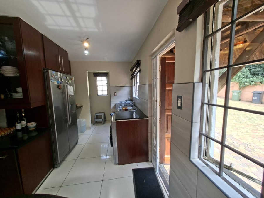 5 Bedroom Property for Sale in Buccleuch Gauteng