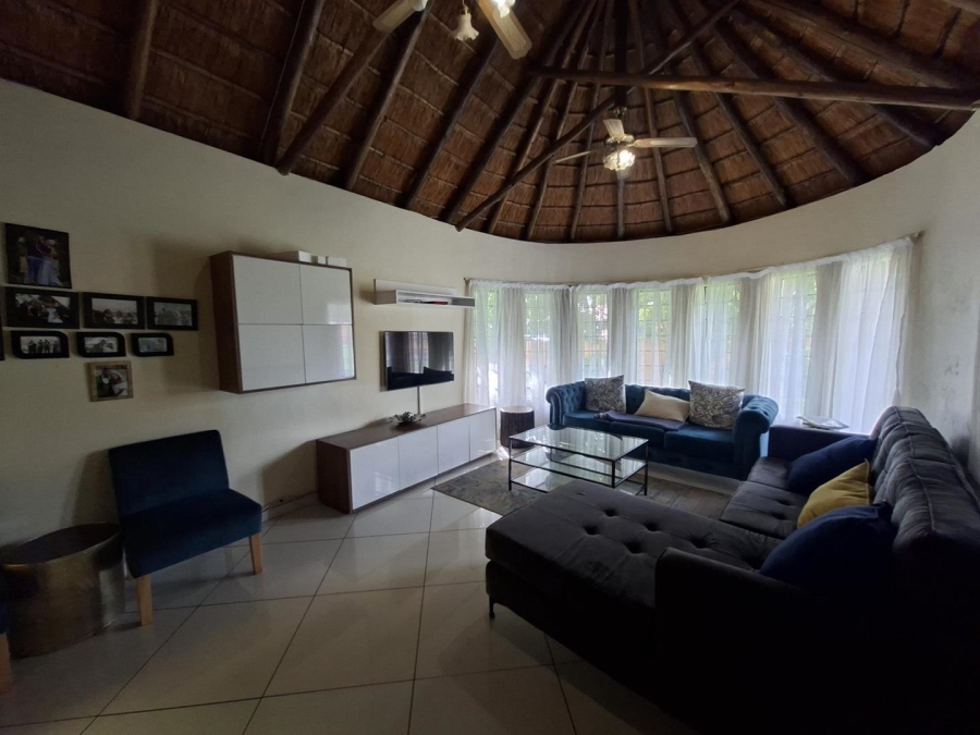 5 Bedroom Property for Sale in Buccleuch Gauteng