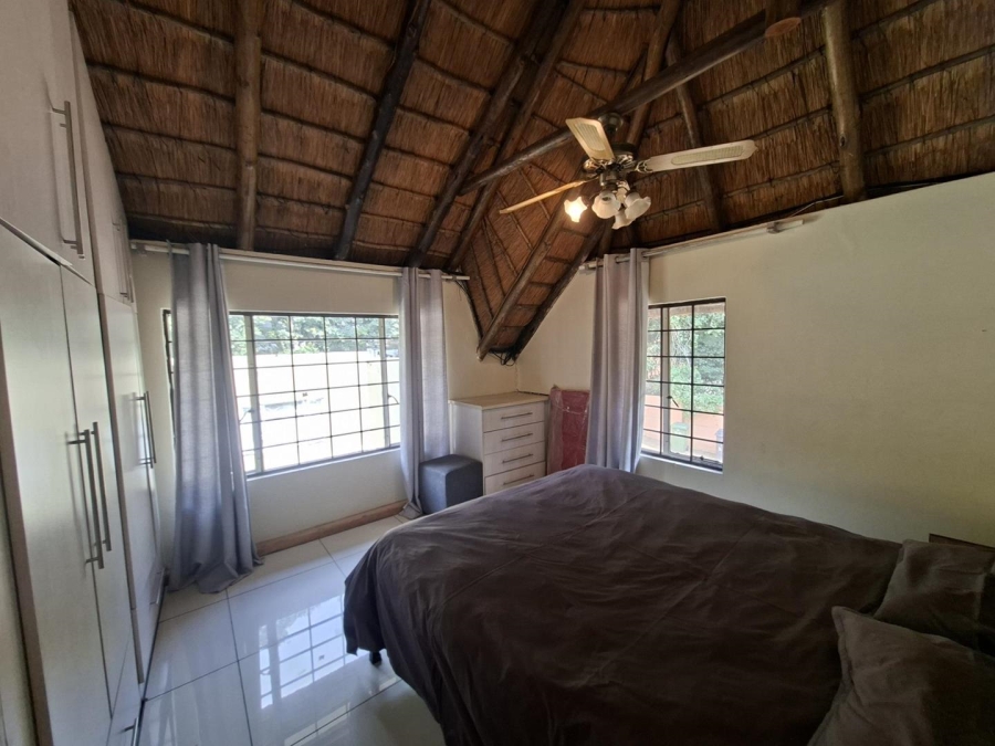 5 Bedroom Property for Sale in Buccleuch Gauteng