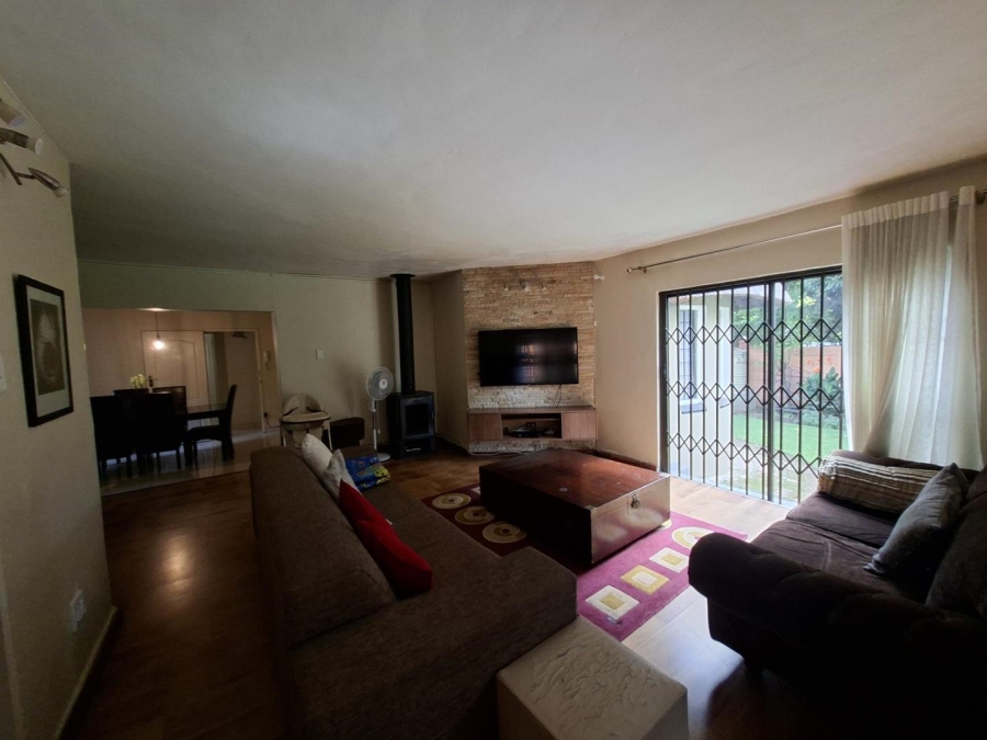 5 Bedroom Property for Sale in Buccleuch Gauteng