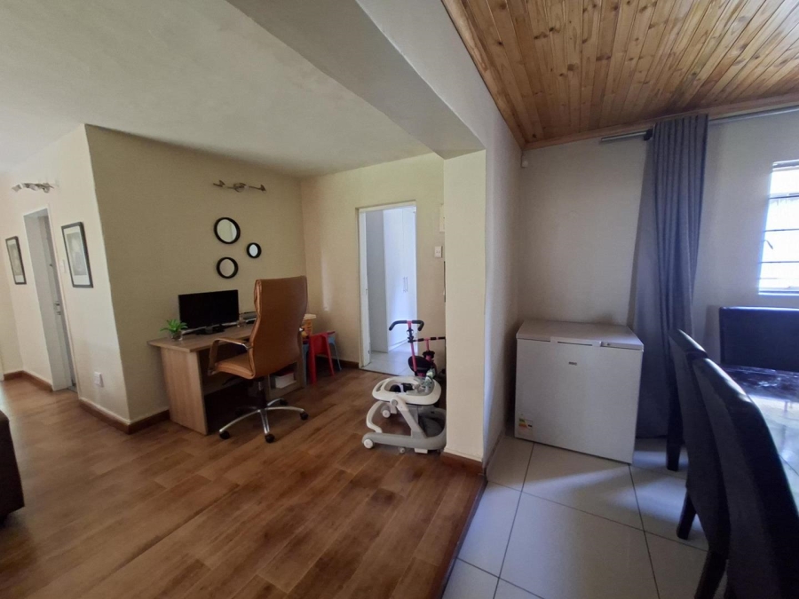 5 Bedroom Property for Sale in Buccleuch Gauteng