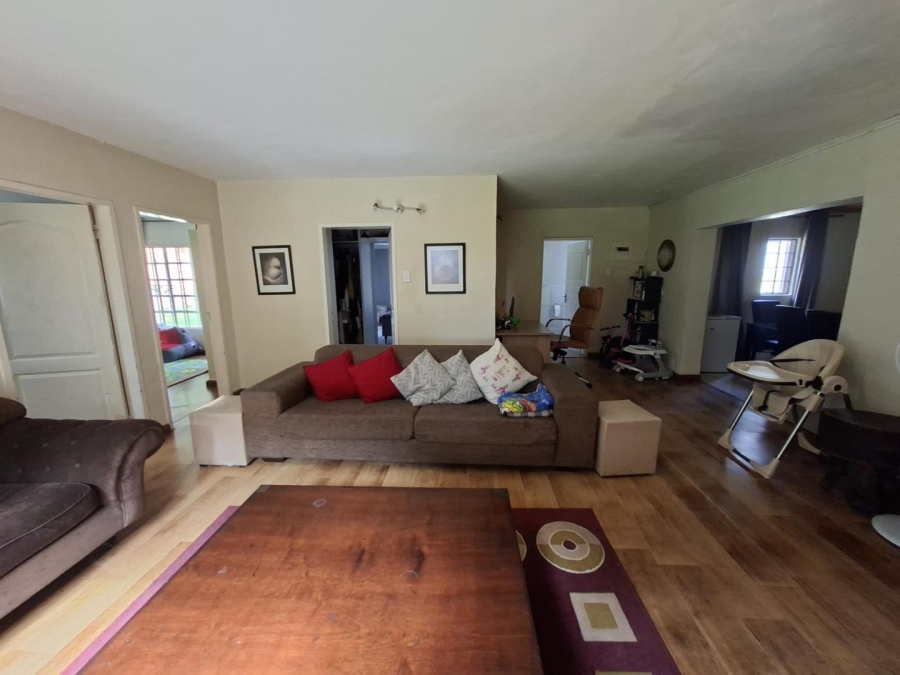 5 Bedroom Property for Sale in Buccleuch Gauteng