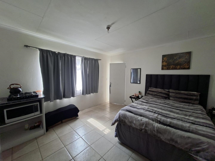 5 Bedroom Property for Sale in Buccleuch Gauteng