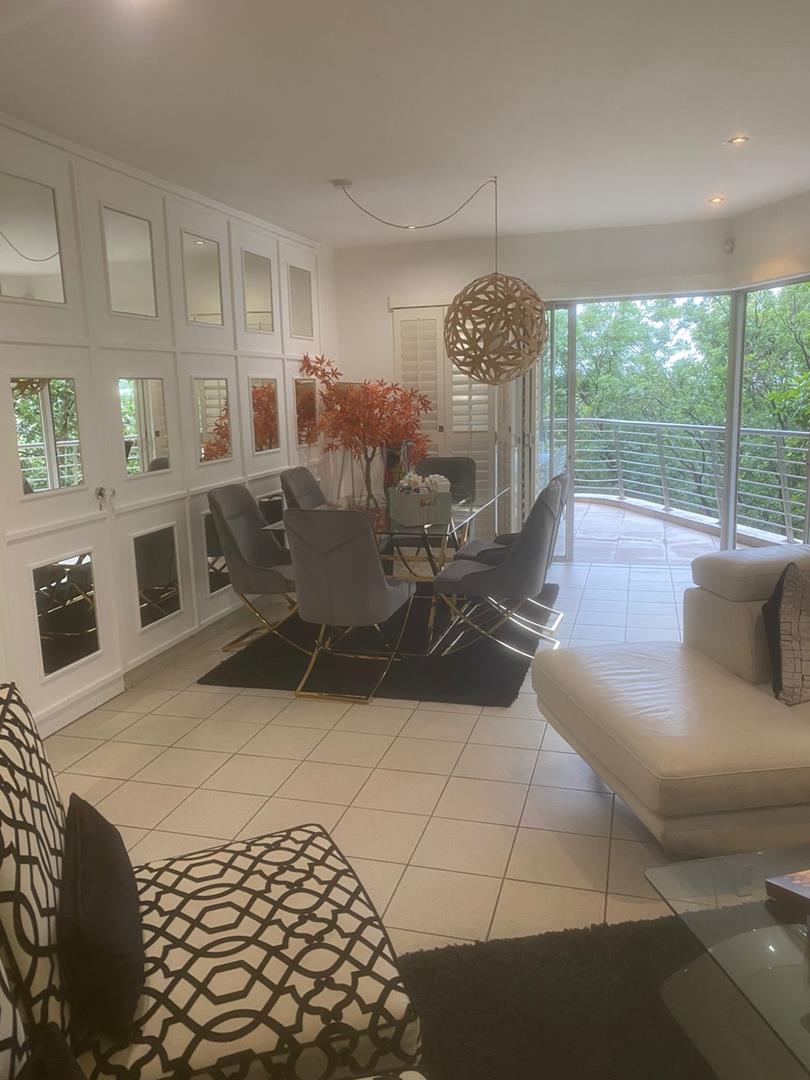 To Let 2 Bedroom Property for Rent in Sandhurst Gauteng