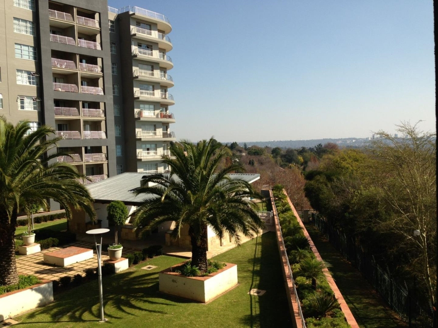 To Let 2 Bedroom Property for Rent in Sandhurst Gauteng