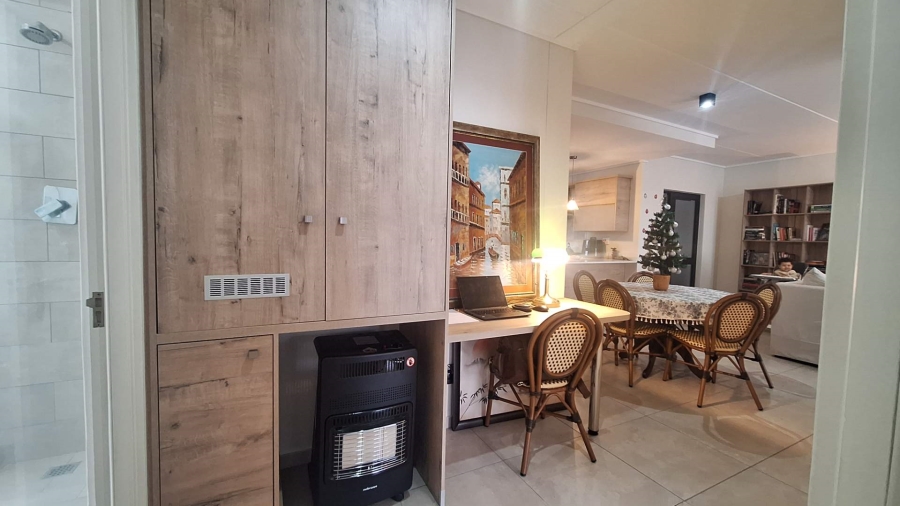 To Let 2 Bedroom Property for Rent in Noordhang Gauteng