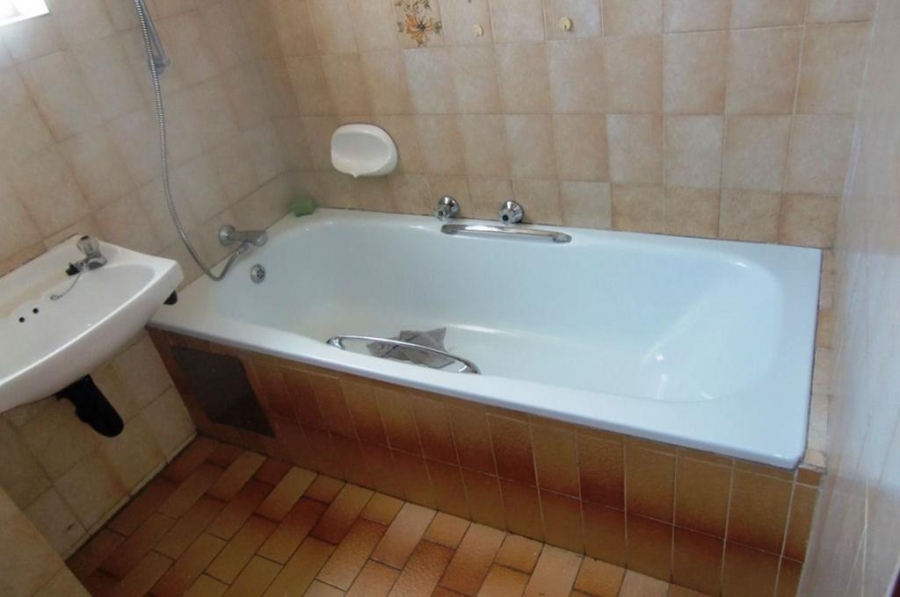 1 Bedroom Property for Sale in Silverton Gauteng