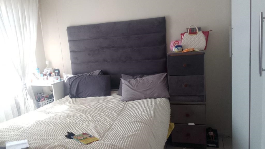 2 Bedroom Property for Sale in Silverton Gauteng