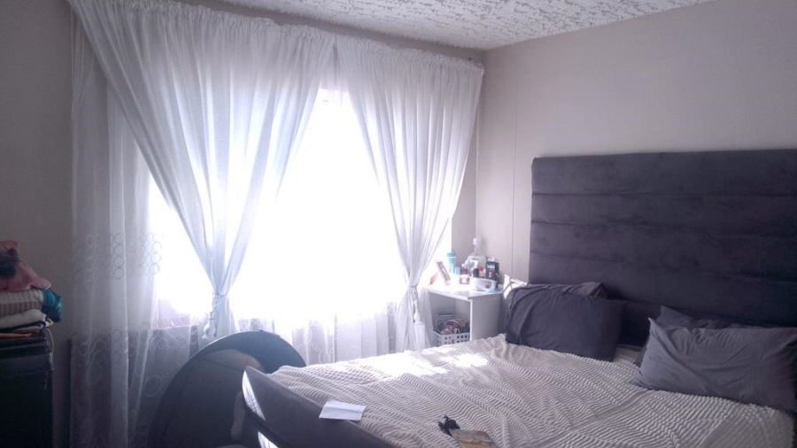 2 Bedroom Property for Sale in Silverton Gauteng