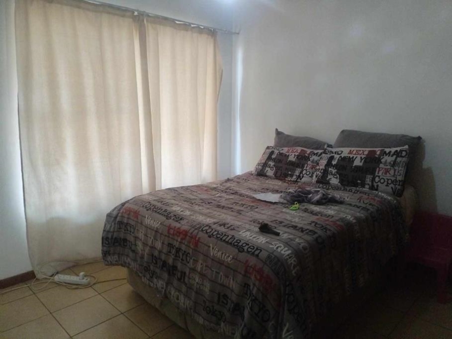 2 Bedroom Property for Sale in Silverton Gauteng