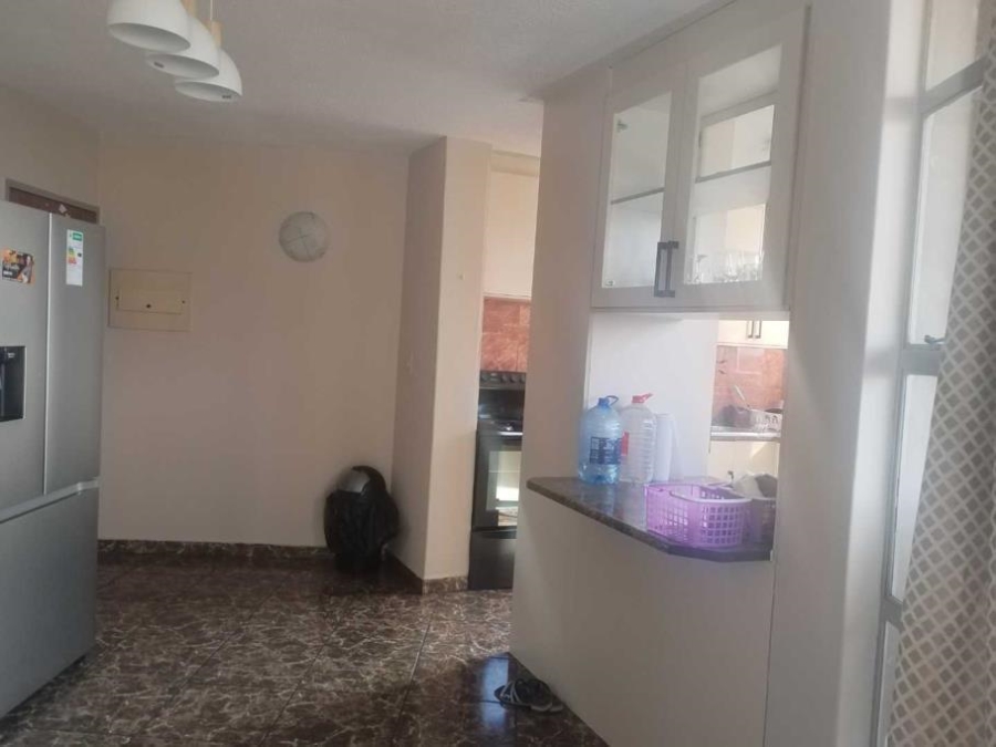 2 Bedroom Property for Sale in Silverton Gauteng