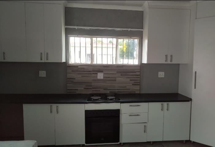 To Let 2 Bedroom Property for Rent in Queenswood Gauteng