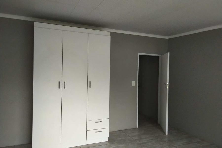 To Let 2 Bedroom Property for Rent in Queenswood Gauteng