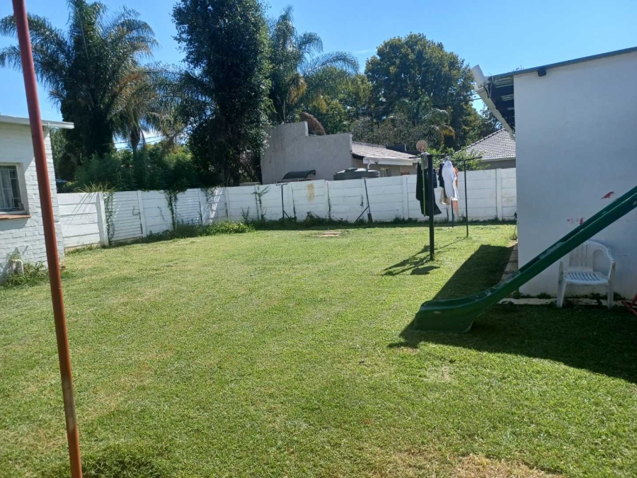 To Let 2 Bedroom Property for Rent in Queenswood Gauteng