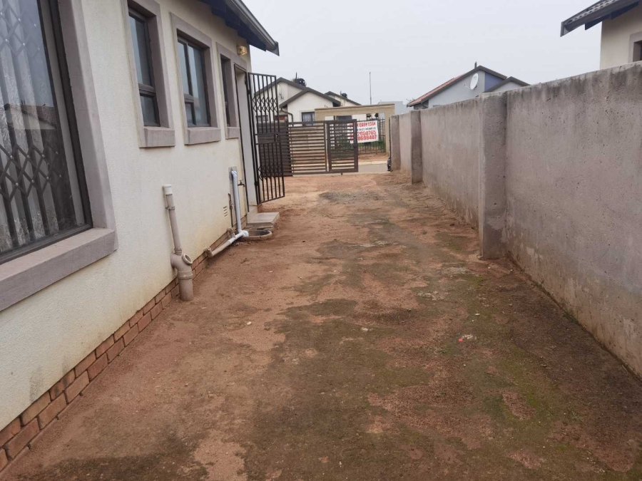 2 Bedroom Property for Sale in Modderbee Gauteng