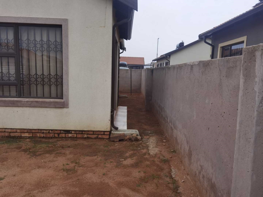 2 Bedroom Property for Sale in Modderbee Gauteng