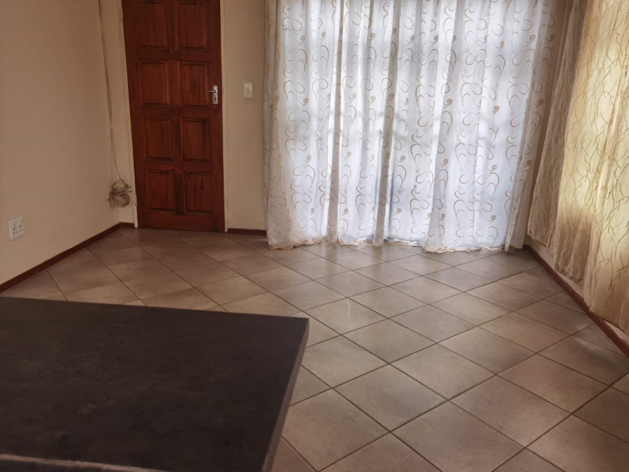 2 Bedroom Property for Sale in Modderbee Gauteng