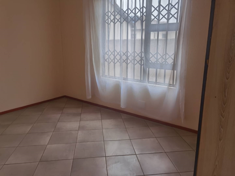 2 Bedroom Property for Sale in Modderbee Gauteng