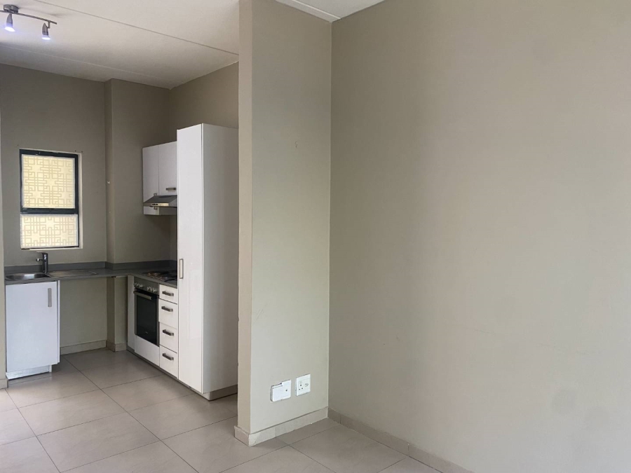 2 Bedroom Property for Sale in North Riding Gauteng