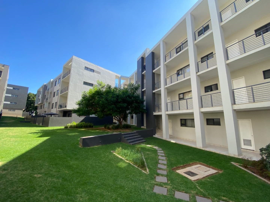 2 Bedroom Property for Sale in North Riding Gauteng