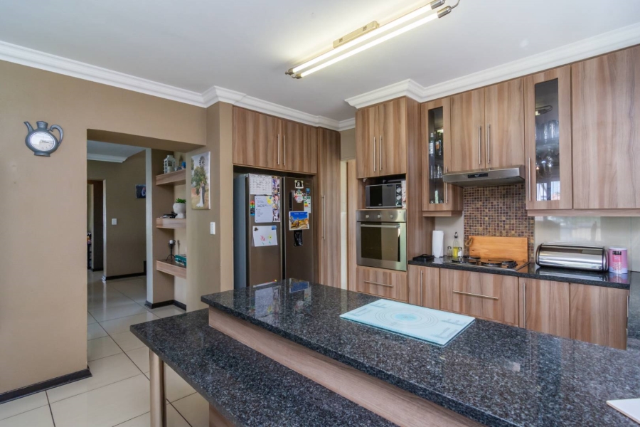 3 Bedroom Property for Sale in Homes Haven Gauteng