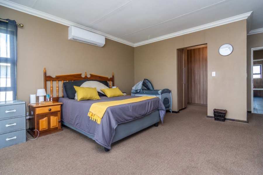3 Bedroom Property for Sale in Homes Haven Gauteng