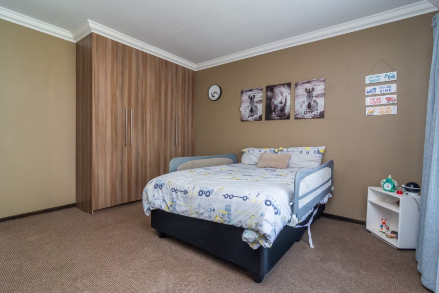 3 Bedroom Property for Sale in Homes Haven Gauteng