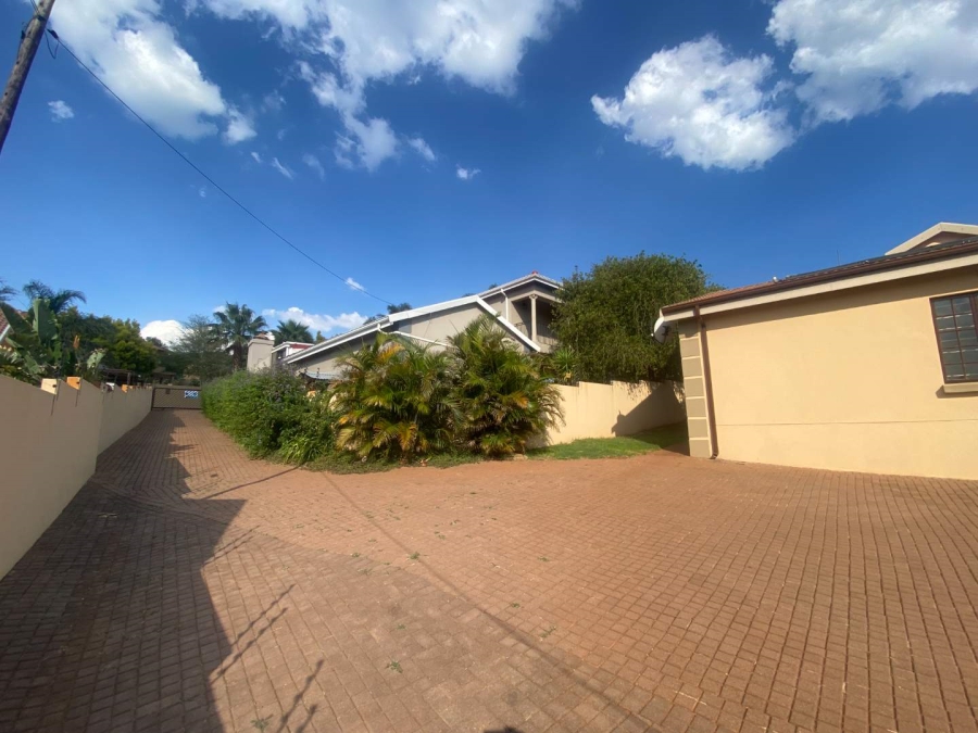 3 Bedroom Property for Sale in Rangeview Gauteng