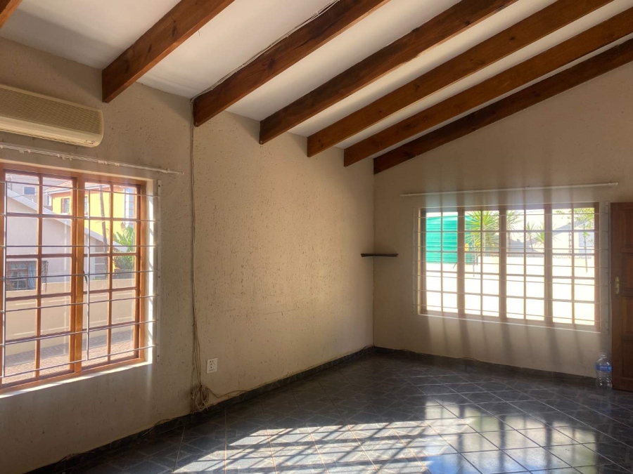 3 Bedroom Property for Sale in Rangeview Gauteng