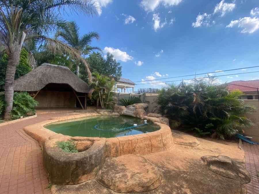 3 Bedroom Property for Sale in Rangeview Gauteng