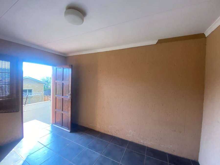 3 Bedroom Property for Sale in Rangeview Gauteng