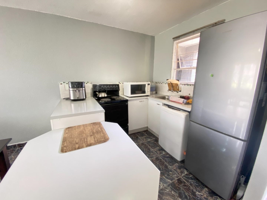 2 Bedroom Property for Sale in Ridgeway Gauteng