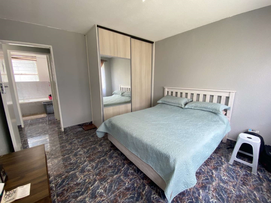 2 Bedroom Property for Sale in Ridgeway Gauteng