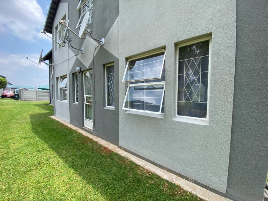 2 Bedroom Property for Sale in Ridgeway Gauteng