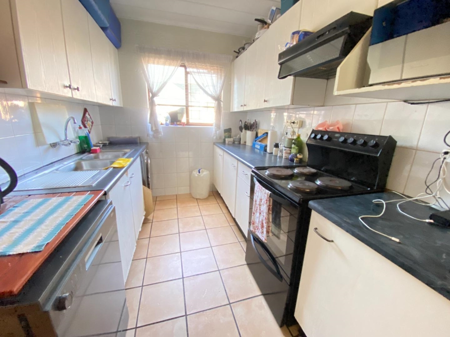 2 Bedroom Property for Sale in Glenvista Gauteng