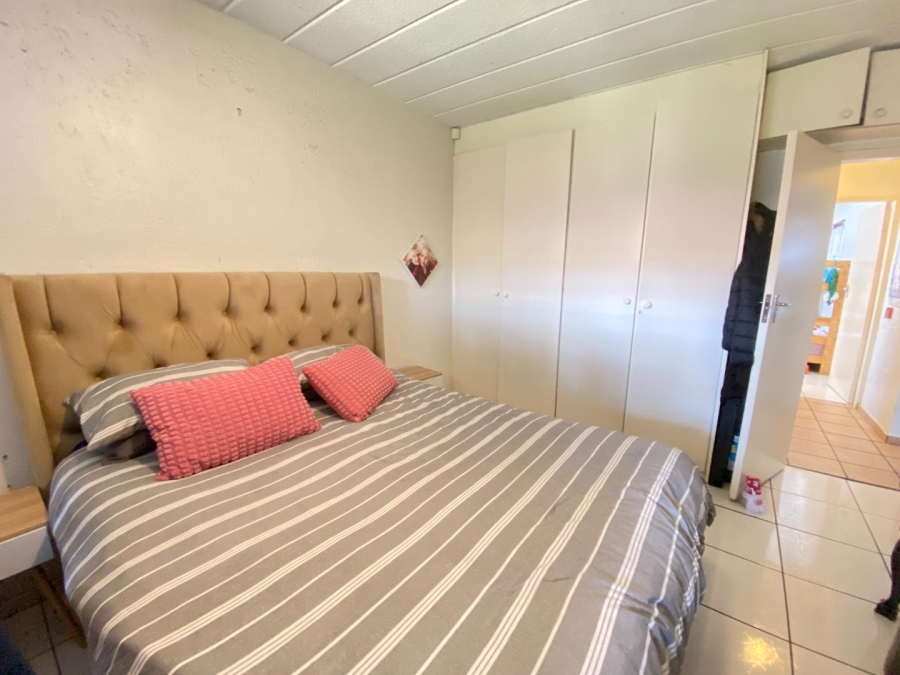 2 Bedroom Property for Sale in Glenvista Gauteng