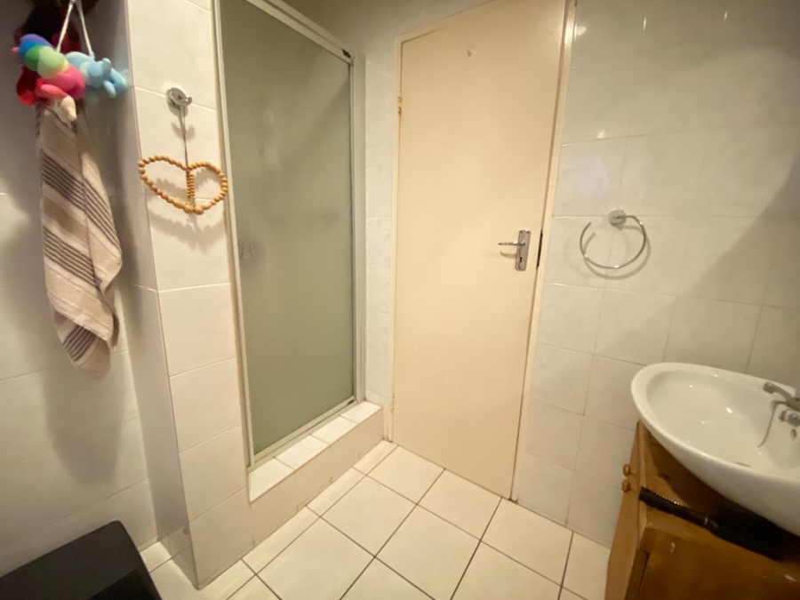 2 Bedroom Property for Sale in Glenvista Gauteng