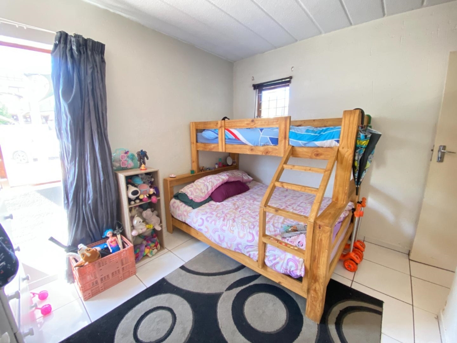 2 Bedroom Property for Sale in Glenvista Gauteng