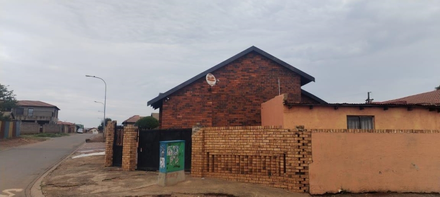 3 Bedroom Property for Sale in Protea Glen Gauteng