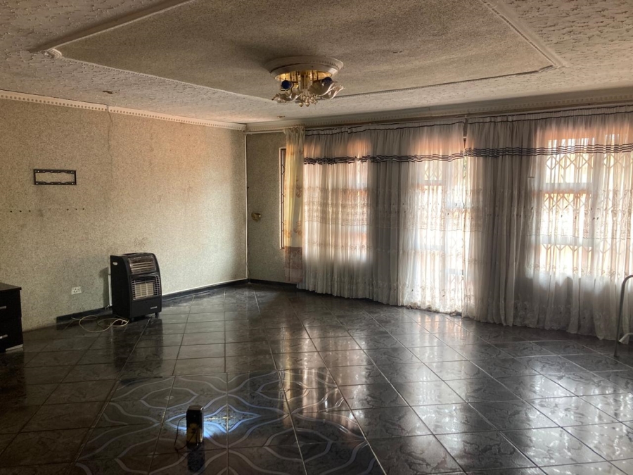 3 Bedroom Property for Sale in Protea Glen Gauteng