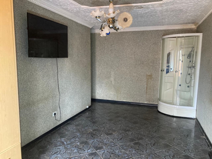 3 Bedroom Property for Sale in Protea Glen Gauteng