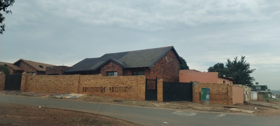3 Bedroom Property for Sale in Protea Glen Gauteng