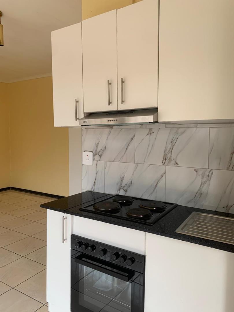 1 Bedroom Property for Sale in Birchleigh Gauteng