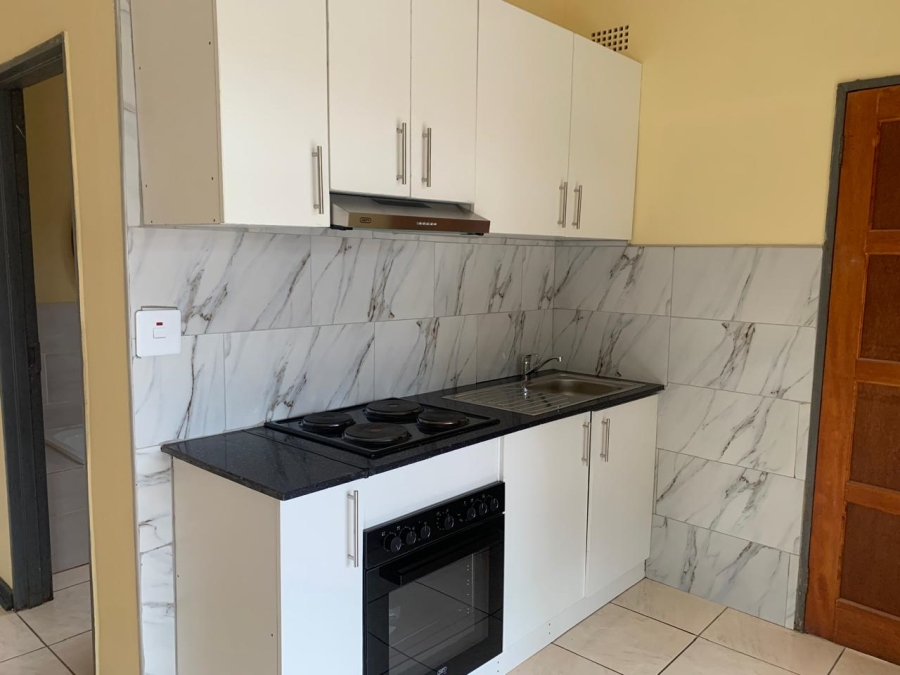 1 Bedroom Property for Sale in Birchleigh Gauteng