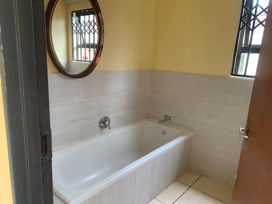 1 Bedroom Property for Sale in Birchleigh Gauteng