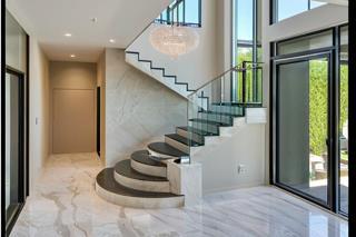 5 Bedroom Property for Sale in Midstream Heights Gauteng