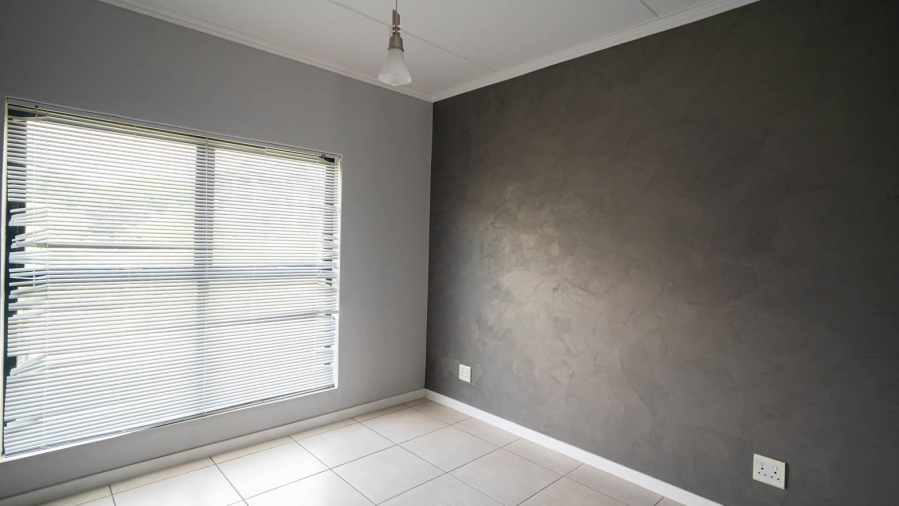 2 Bedroom Property for Sale in Modderfontein Gauteng