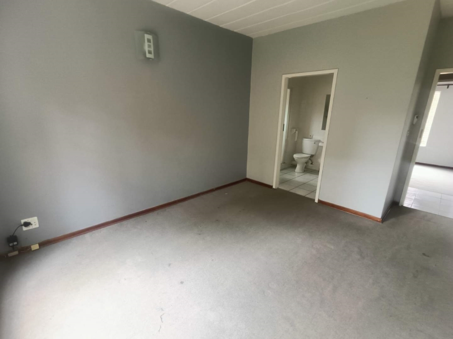 To Let 3 Bedroom Property for Rent in Zwartkop Gauteng