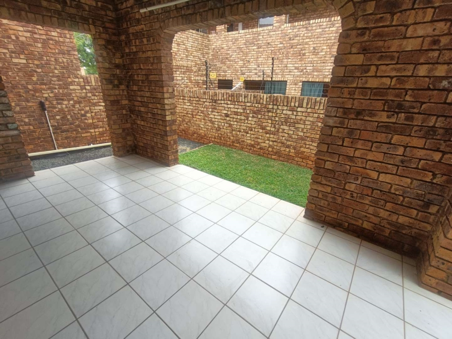 To Let 3 Bedroom Property for Rent in Zwartkop Gauteng