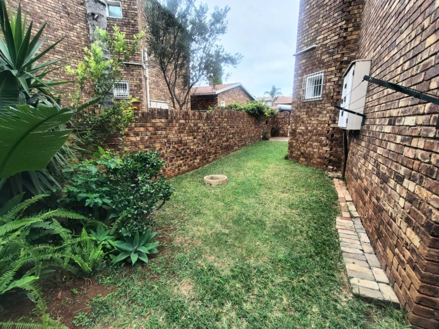 To Let 3 Bedroom Property for Rent in Zwartkop Gauteng